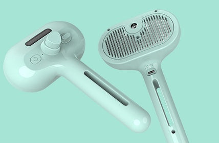 Self-Cleaning Grooming Comb with Mist